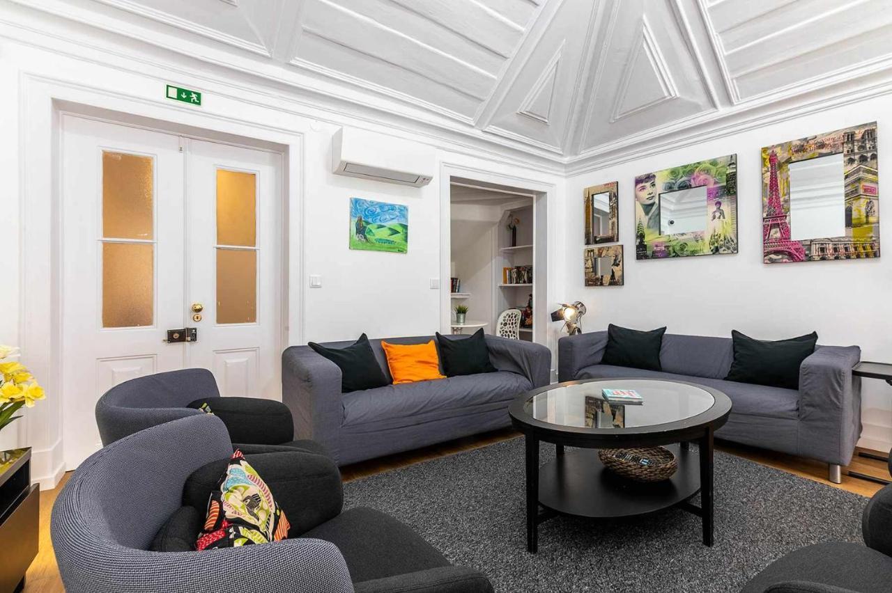 Bairro Alto Palace Special For Groups Up To 24 Guests Лиссабон Экстерьер фото