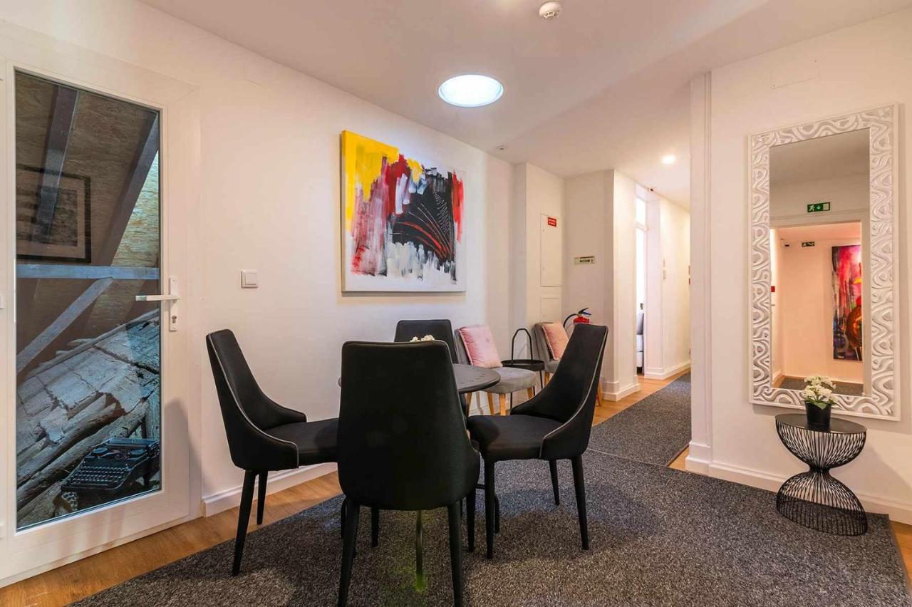 Bairro Alto Palace Special For Groups Up To 24 Guests Лиссабон Экстерьер фото